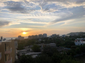 Hermoso apartamento con piscina, vista al mar